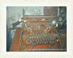 Wrack IC Schreibmaschine auf Bruecke